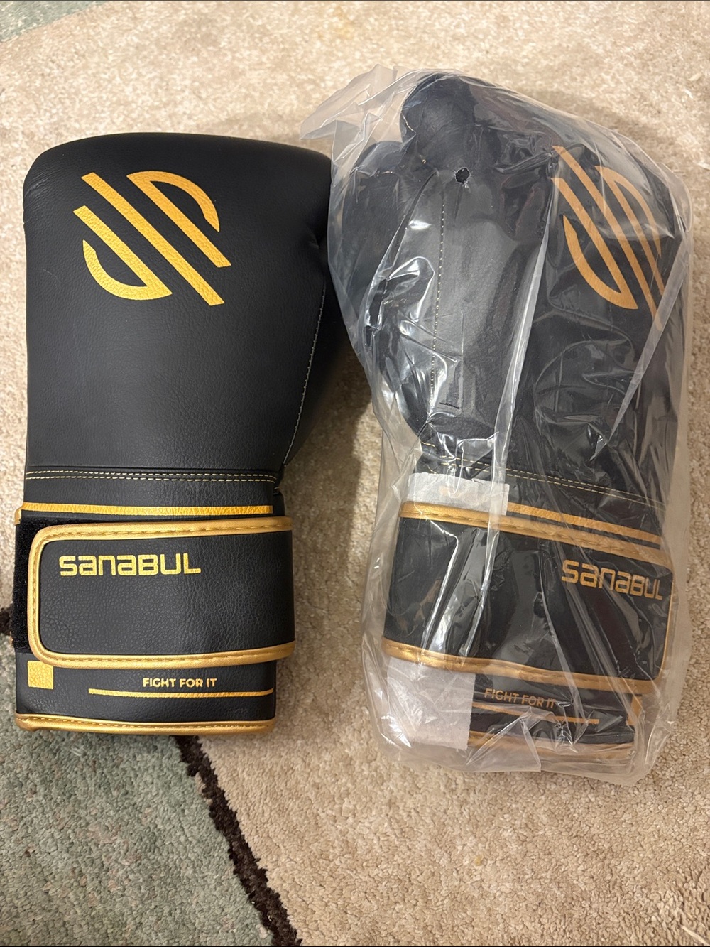 NEW Sanabul 🥊 Boxing Gloves 16oz